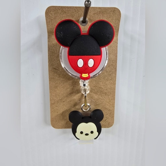 Disney Mickey Mouse Badge Reel - Picture 1 of 1